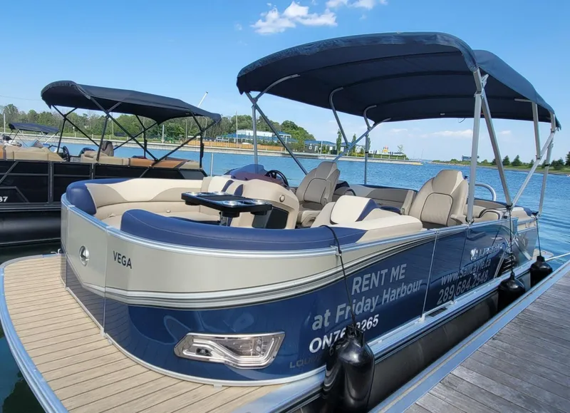 Slide: The Image of Legend Q-Series Lounge Plus Sport Pro 2021 - 4629255