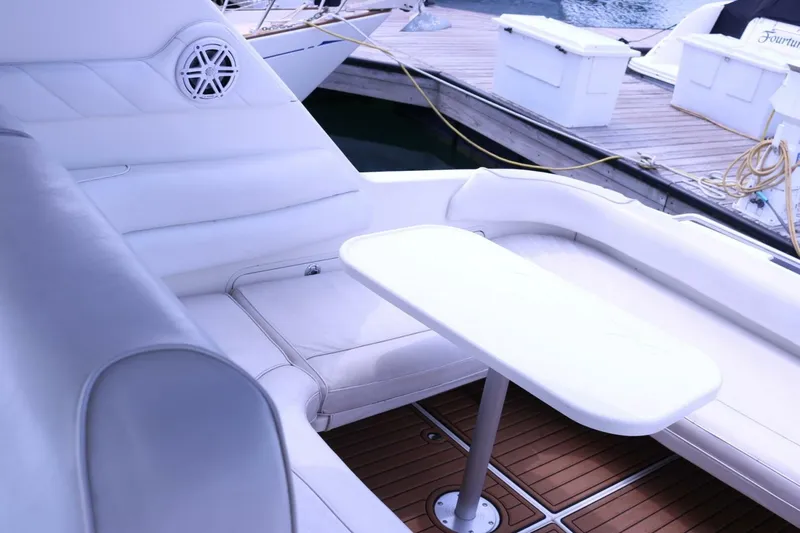 Slide: The Image of 40ft Sea Ray Sundancer Seating area  - 4642757