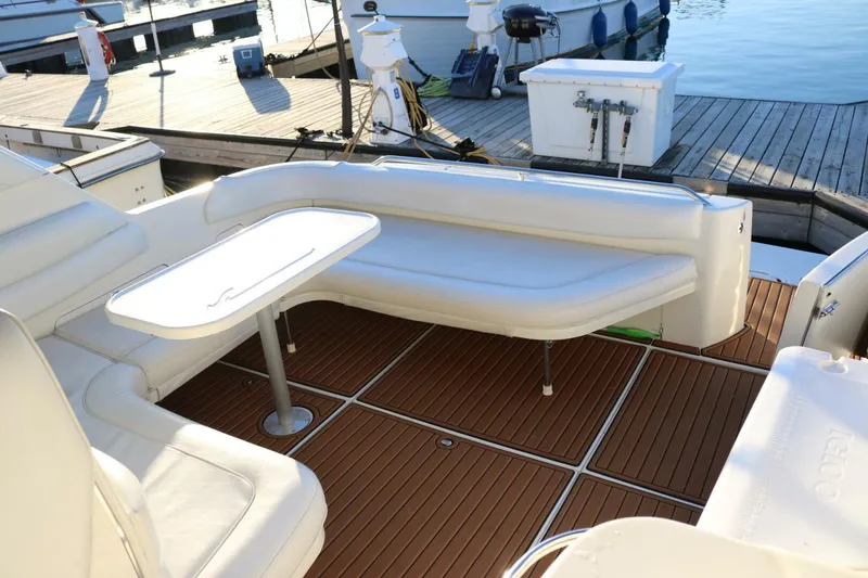 Slide: The Image of 40ft Sea Ray Sundancer Seating area  - 4642738