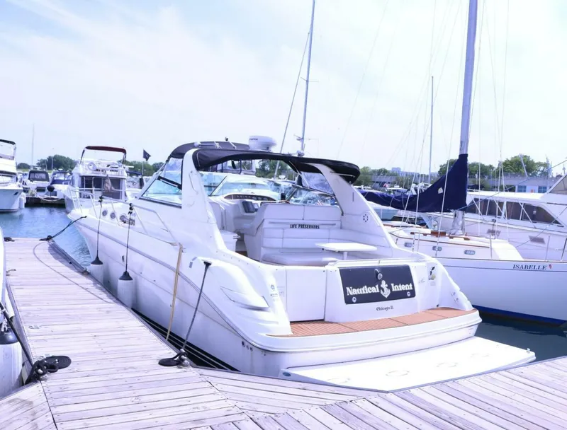 Slide: The Image of 40ft Sea Ray Sundancer stern port - 4642743