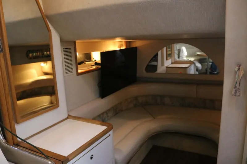 Slide: The Image of 40ft Sea Ray Sundancer aft cabin - 4642725