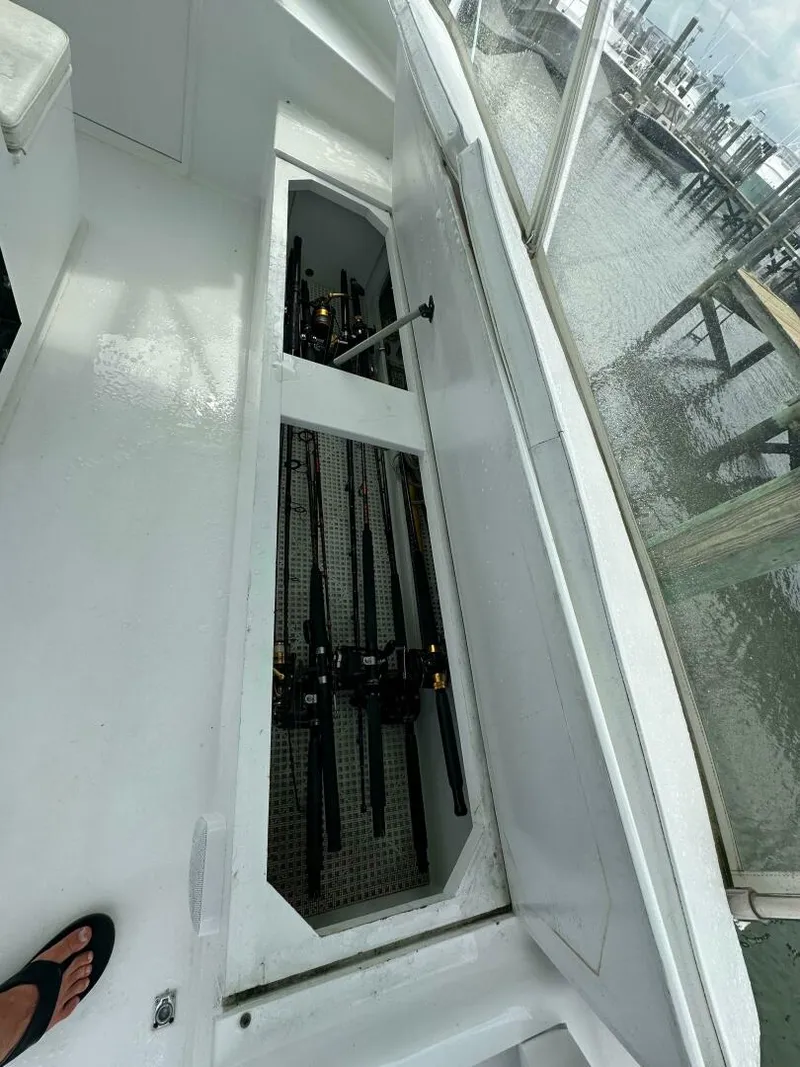 Slide: The Image of Custom Carolina 40 Express Sportfisherman 2002 - 4631221