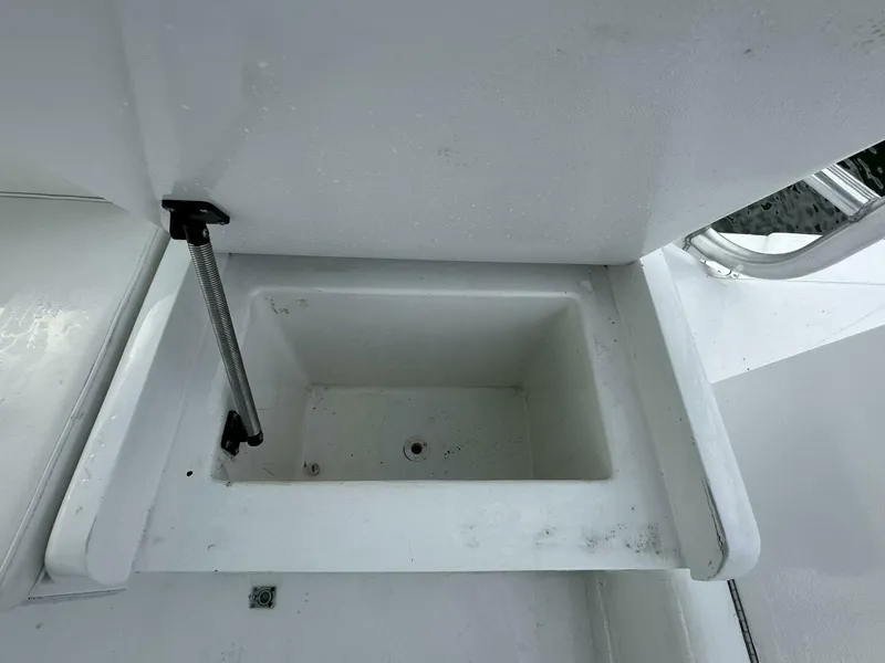 Slide: The Image of Custom Carolina 40 Express Sportfisherman 2002 - 4631251