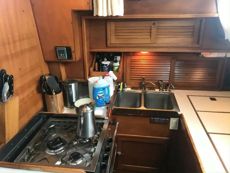 Slide: The Image of Hinckley Yachts Sou'wester 59 1982 - 4633059