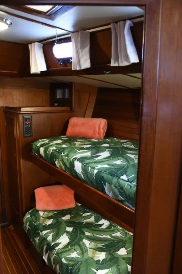 Slide: The Image of Hinckley Yachts Sou'wester 59 1982 - 4633063