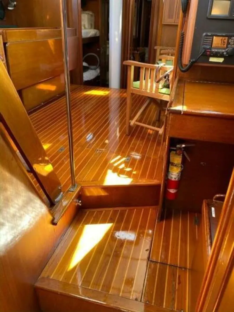 Slide: The Image of Hinckley Yachts Sou'wester 59 1982 - 4633065