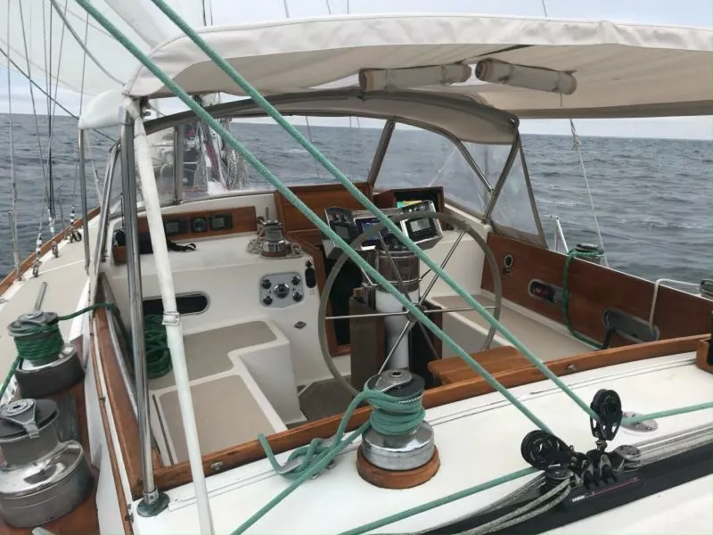 Slide: The Image of Hinckley Yachts Sou'wester 59 1982 - 4633046