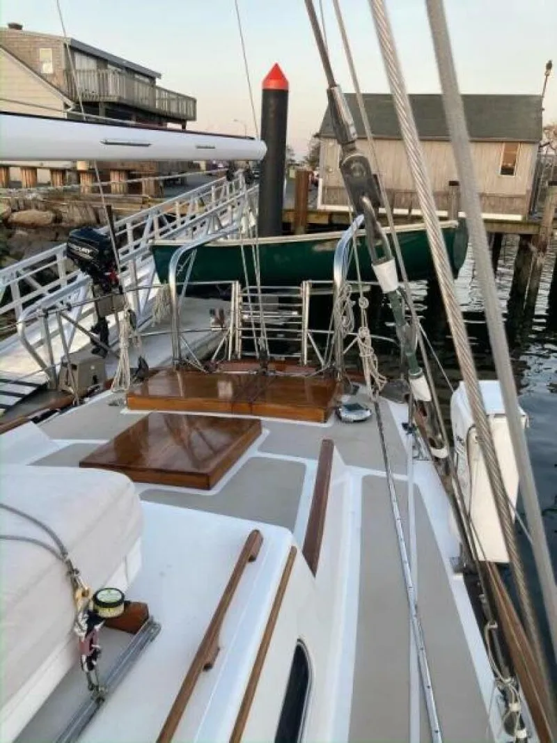 Slide: The Image of Hinckley Yachts Sou'wester 59 1982 - 4633050