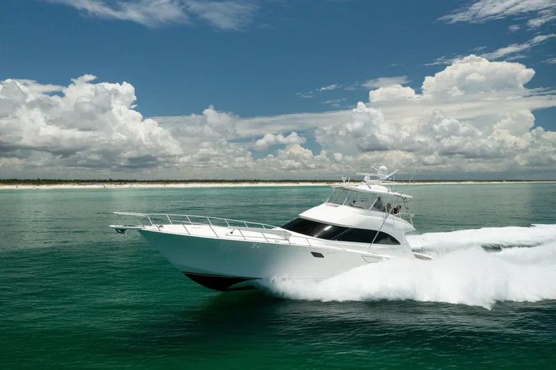 Slide: The Image of 2015 Viking 70 Convertible  - 4633270