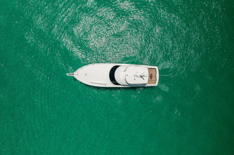 Slide: The Image of 2015 Viking 70 Convertible  - 4633264