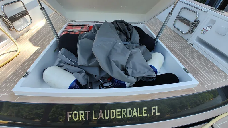 Slide: The Image of Pardo P43 2023 - 4652538