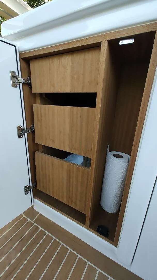 Slide: The Image of Pardo P43 2023 - 4652550