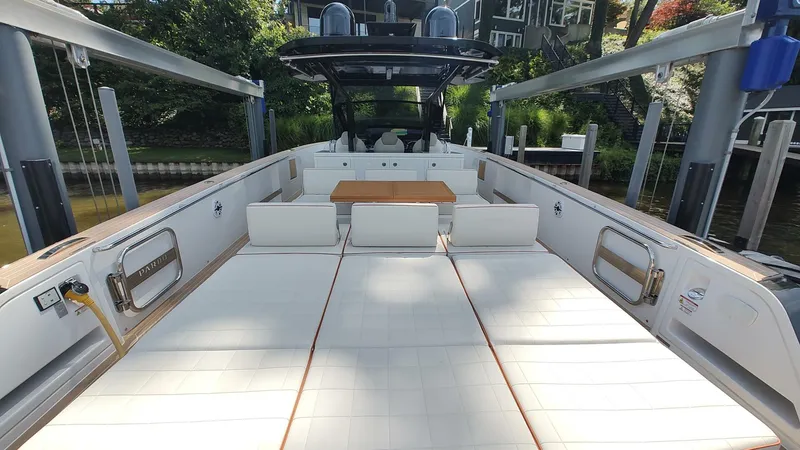 Slide: The Image of Pardo P43 2023 - 4652574