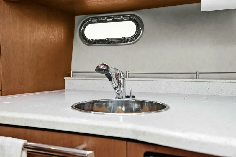 Slide: The Image of 2008 Tiara Yachts 3500 Sovran "Fridge Benefit" - 5680849