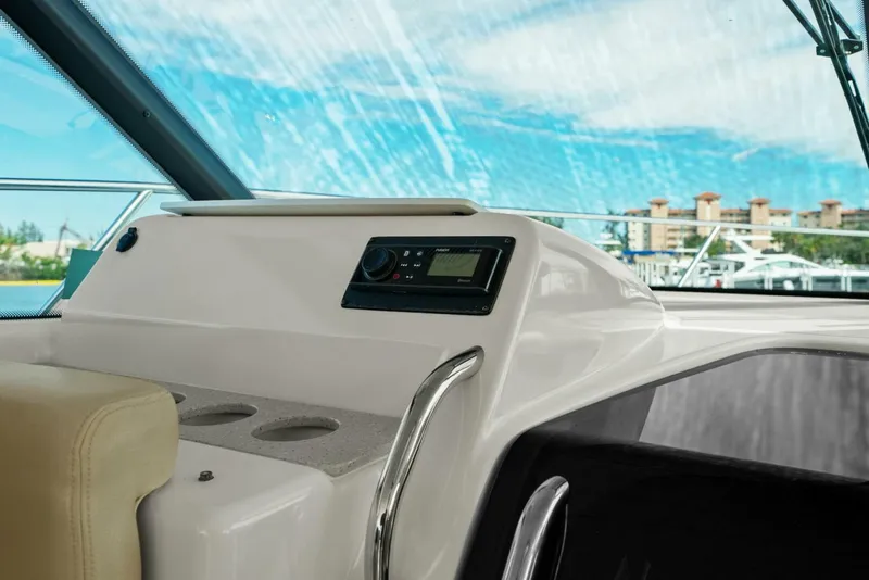 Slide: The Image of 2008 Tiara Yachts 3500 Sovran "Fridge Benefit" - 5680862