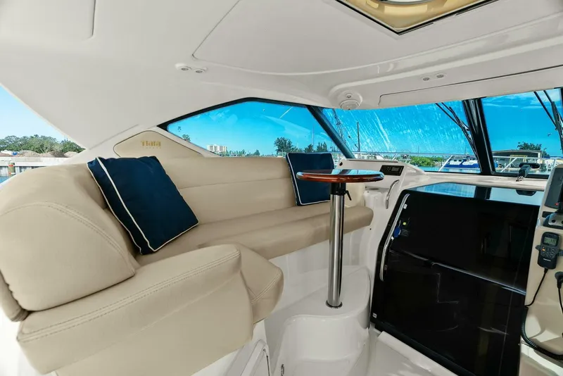 Slide: The Image of 2008 Tiara Yachts 3500 Sovran "Fridge Benefit" - 5680860