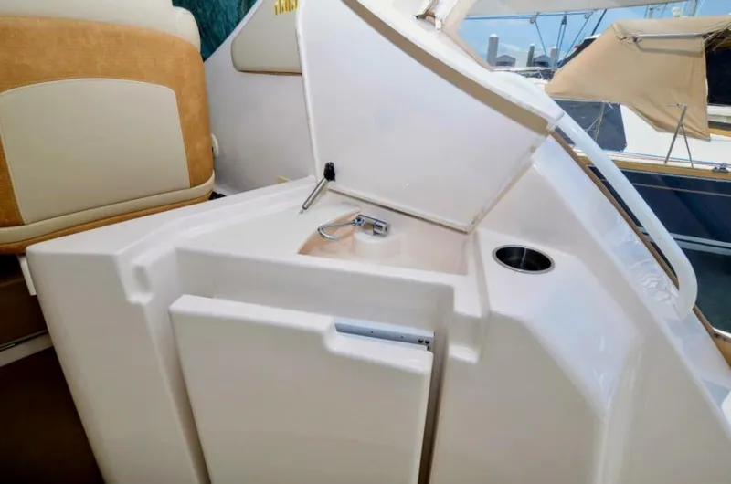 Slide: The Image of 2008 35 Tiara Sovran - Fridge Benefit -Cockpit - Wetbar - 4633640