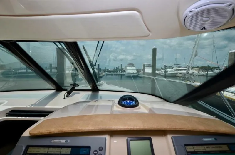 Slide: The Image of 2008 35 Tiara Sovran - Fridge Benefit -Helm Windshield - 4633654