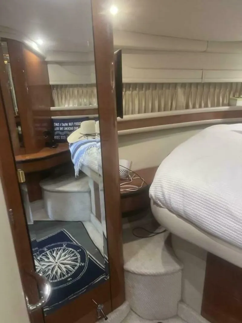 Slide: The Image of Hanging Lock W Mirror - 4634570