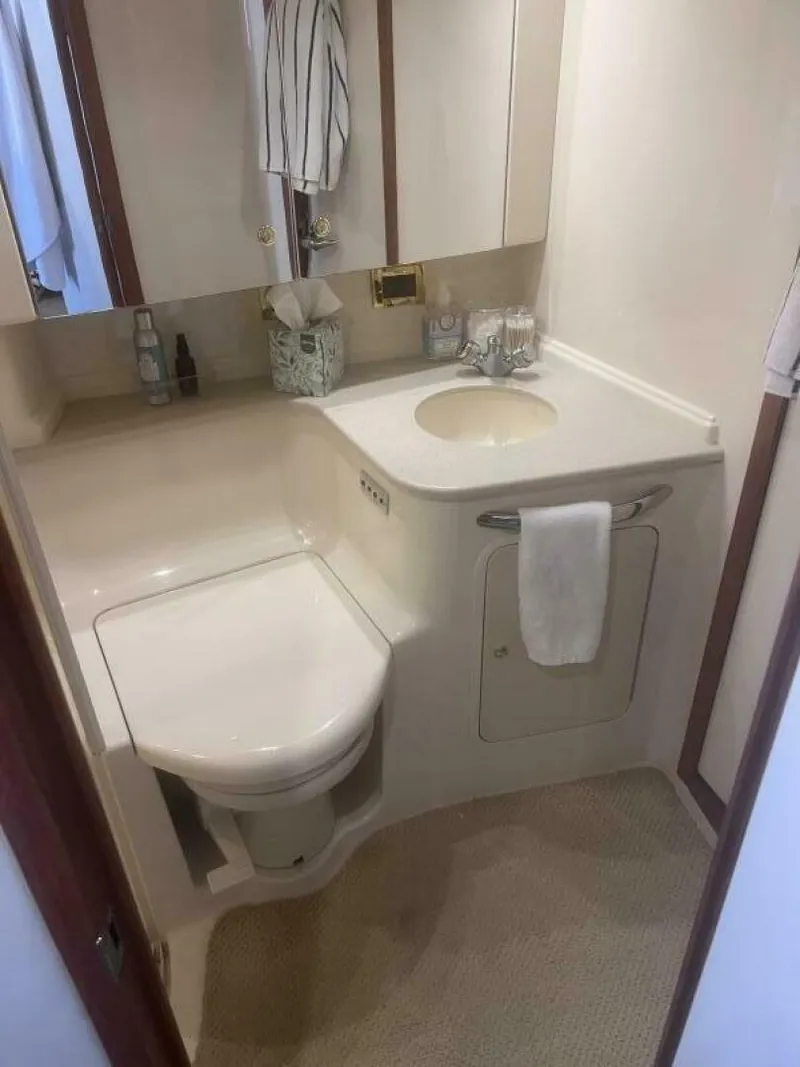 Slide: The Image of Head W Vanity - 4634579