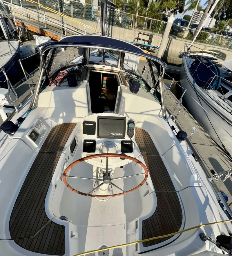 Slide: The Image of Jeanneau Sun Odyssey 35 2005 - 4635187