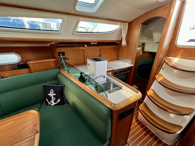 Slide: The Image of Jeanneau Sun Odyssey 35 2005 - 4635210