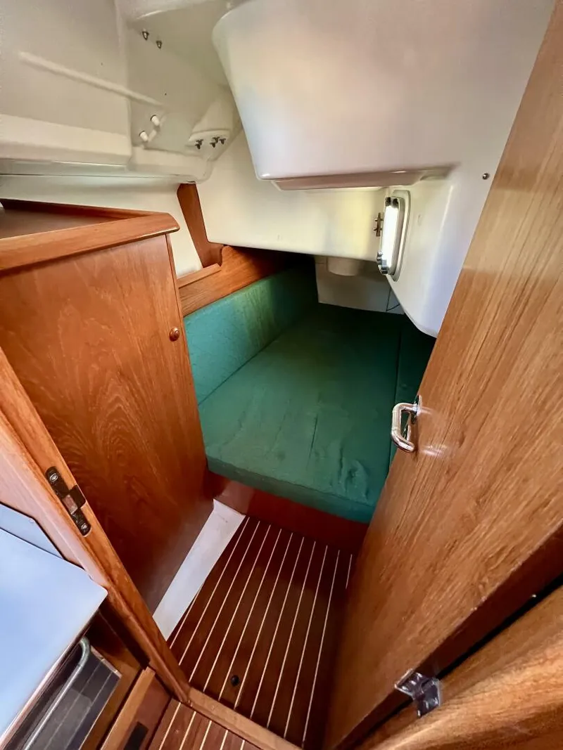 Slide: The Image of Jeanneau Sun Odyssey 35 2005 - 4635224