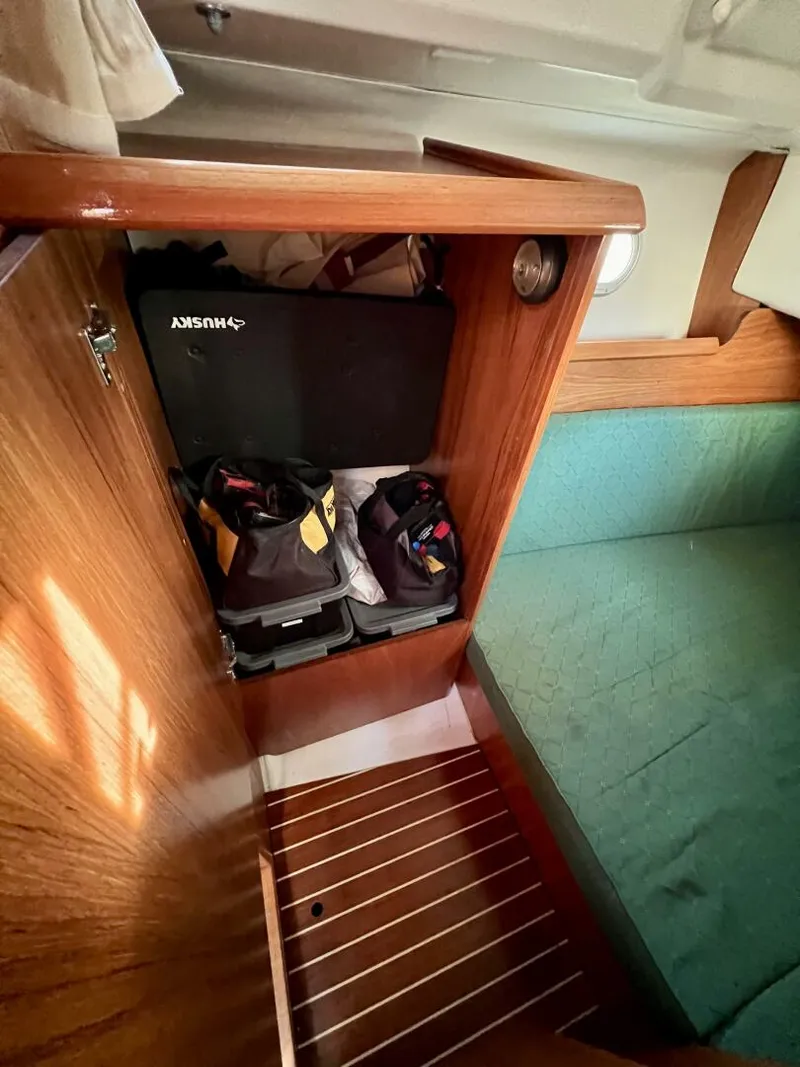 Slide: The Image of Jeanneau Sun Odyssey 35 2005 - 4635231