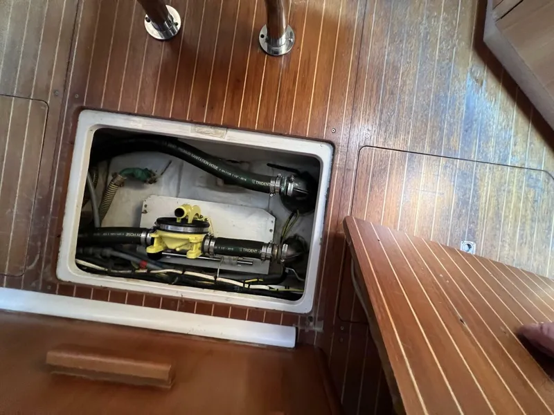 Slide: The Image of Moody 38-2 Sloop 2002 - 4635382