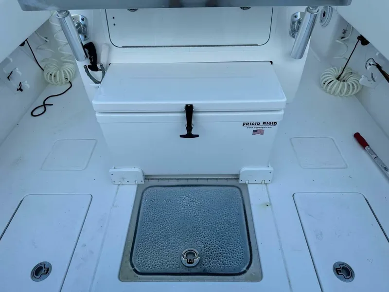 Slide: The Image of Contender 32 Step 2024 - 4635684