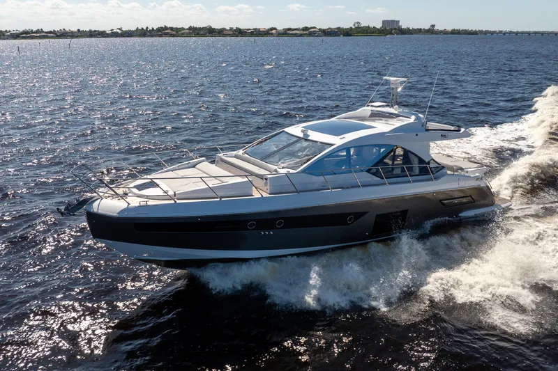 Slide: The Image of Azimut S6 2025 - 5757169