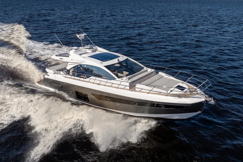 Slide: The Image of Azimut S6 2025 - 5757170