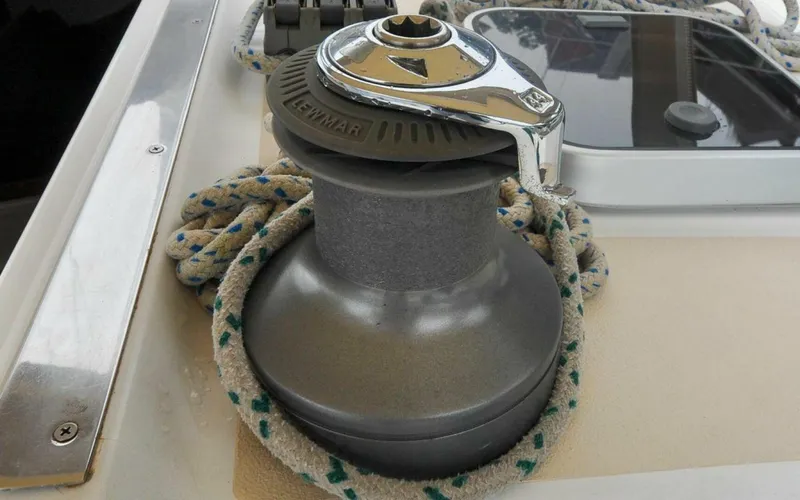 Slide: The Image of J/42 - Canty - Cockpit - Winch - 4638857