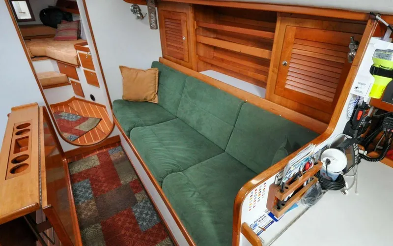 Slide: The Image of J/42 - Canty - Salon - 4638899