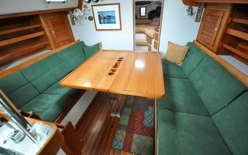 Slide: The Image of J/42 - Canty - Salon - Table - 4638913