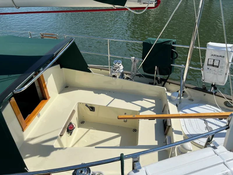 Slide: The Image of Alajuela Yacht Corp 38 1974 - 4639324