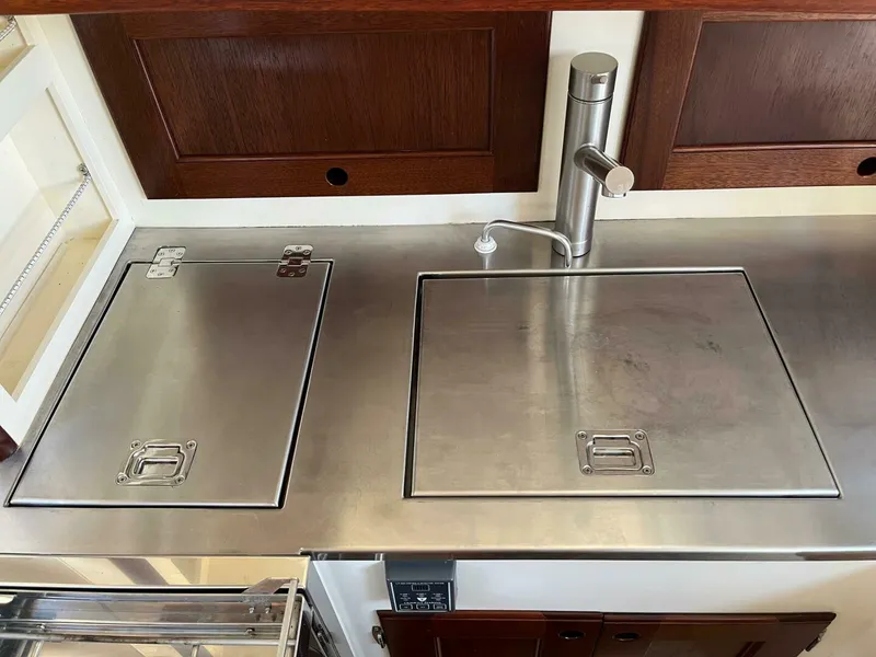 Slide: The Image of Alajuela Yacht Corp 38 1974 - 4639378