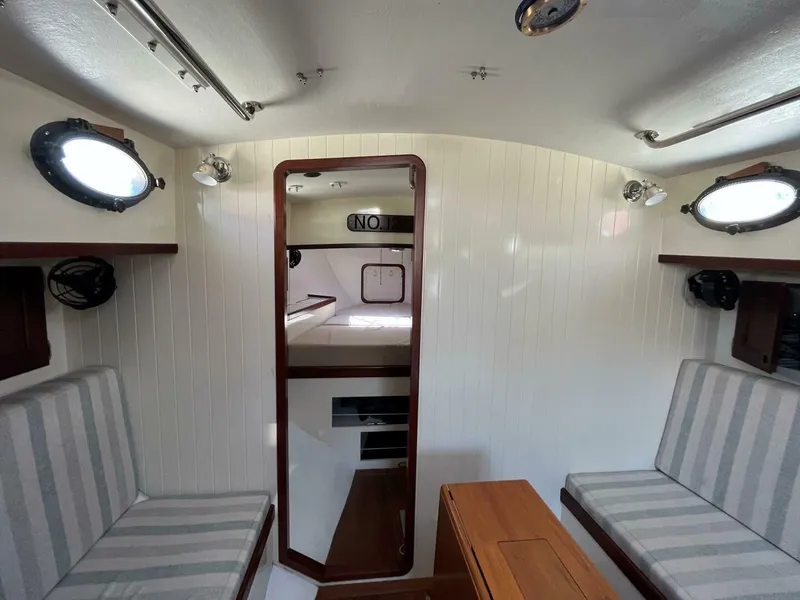 Slide: The Image of Alajuela Yacht Corp 38 1974 - 4639391