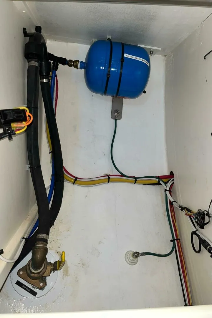 Slide: The Image of Alajuela Yacht Corp 38 1974 - 4639403