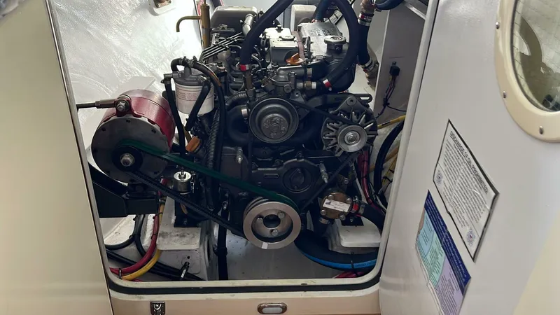 Slide: The Image of Alajuela Yacht Corp 38 1974 - 4639417