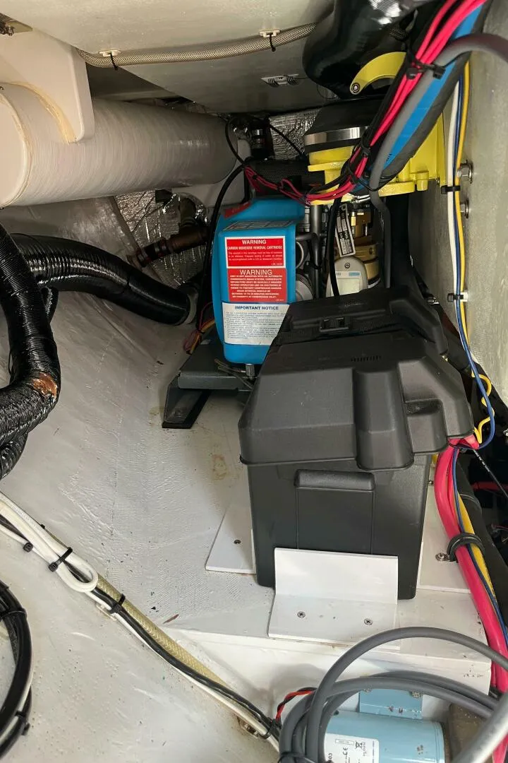 Slide: The Image of Alajuela Yacht Corp 38 1974 - 4639422