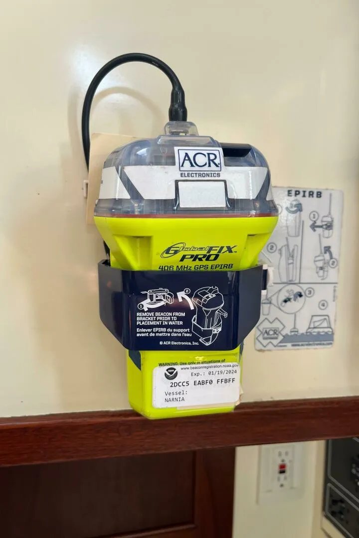 Slide: The Image of Alajuela Yacht Corp 38 1974 - 4639440