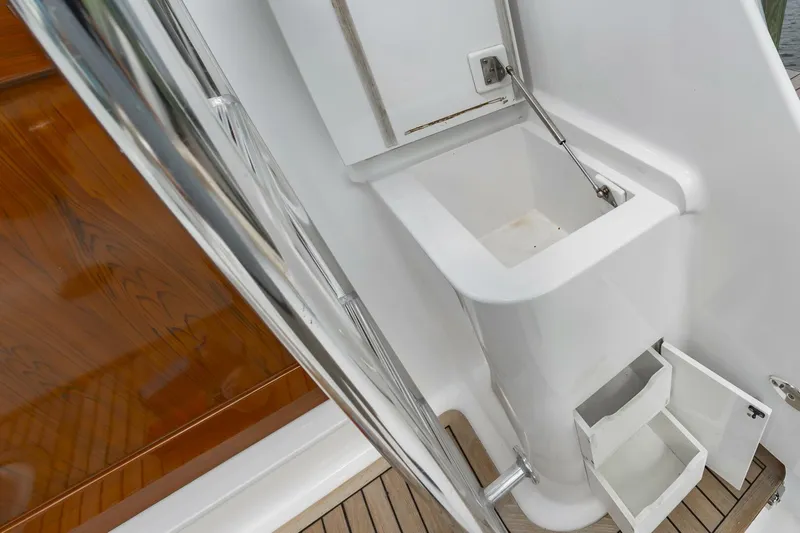 Slide: The Image of Custom Carolina 43 Blackwell Convertible 1994 - 4639379