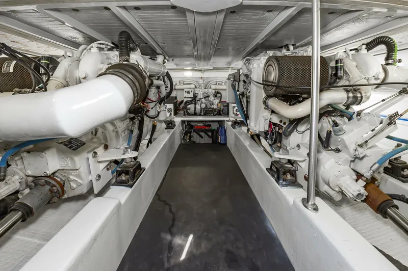 Slide: The Image of Custom Carolina 43 Blackwell Convertible 1994 - 4639477