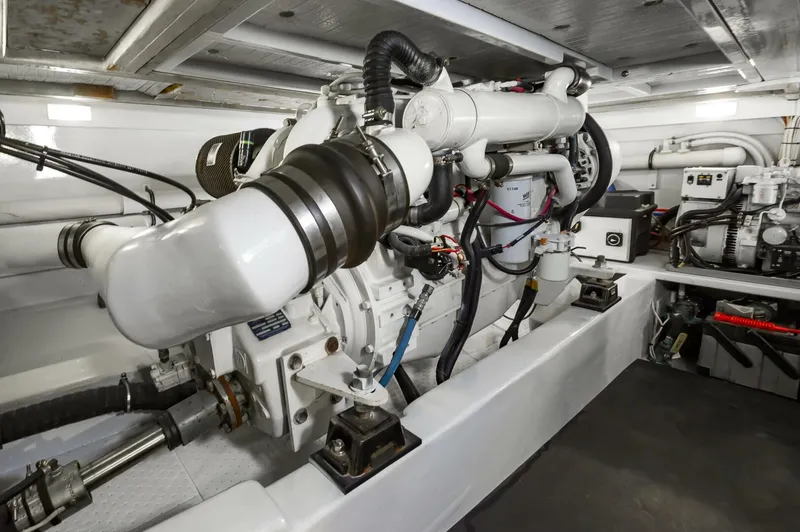 Slide: The Image of Custom Carolina 43 Blackwell Convertible 1994 - 4639482