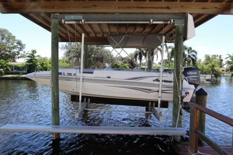 Slide: The Image of Hurricane FunDeck GS 201 OB 2005 - 4639946