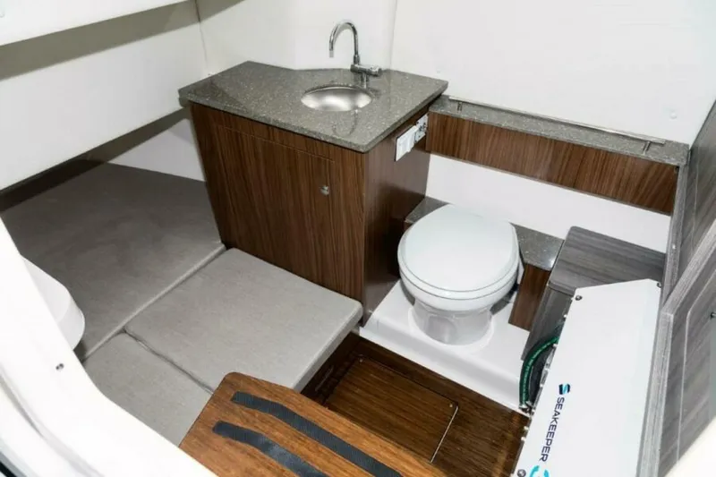 Slide: The Image of Wellcraft 352 Fisherman 2025 - 4640887