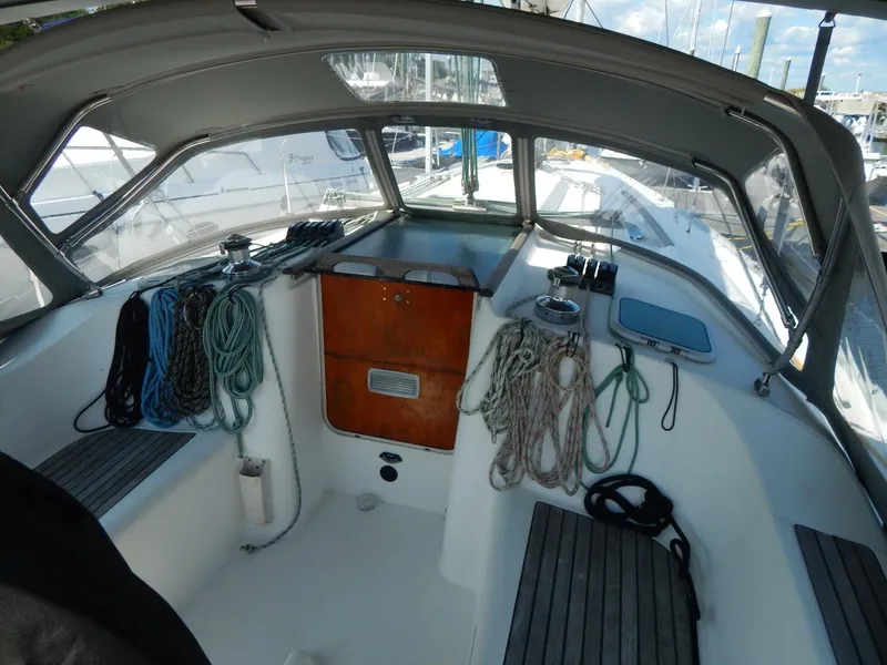 Slide: The Image of Beneteau Oceanis 361 Clipper 2001 - 4697674