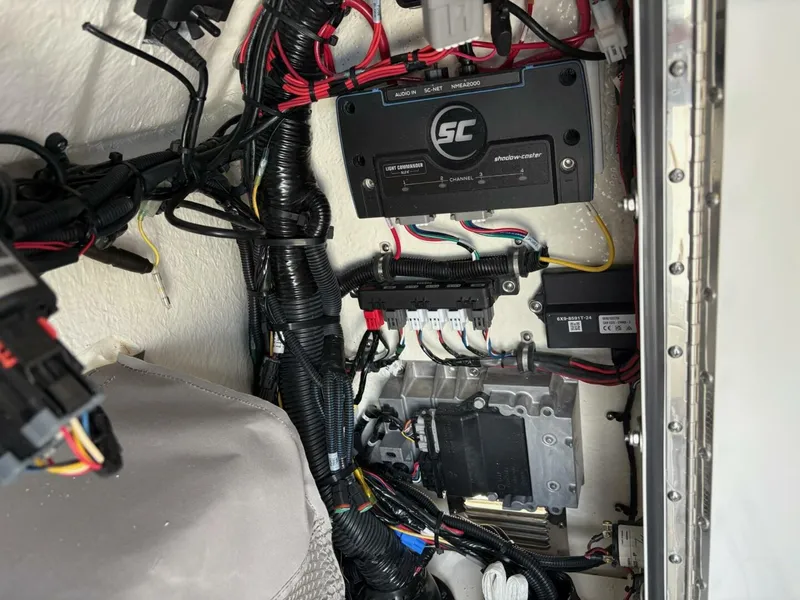 Slide: The Image of Regulator Marine 30 XO 2025 - 5283402