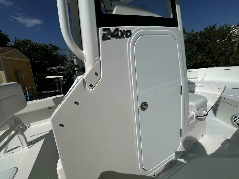 Slide: The Image of Regulator Marine 24 XO 2025 - 5290504